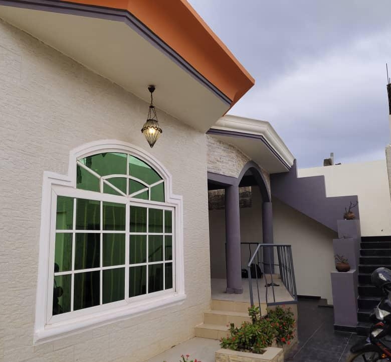 Villa à vendre à Abomey-Calavi Aidégnon