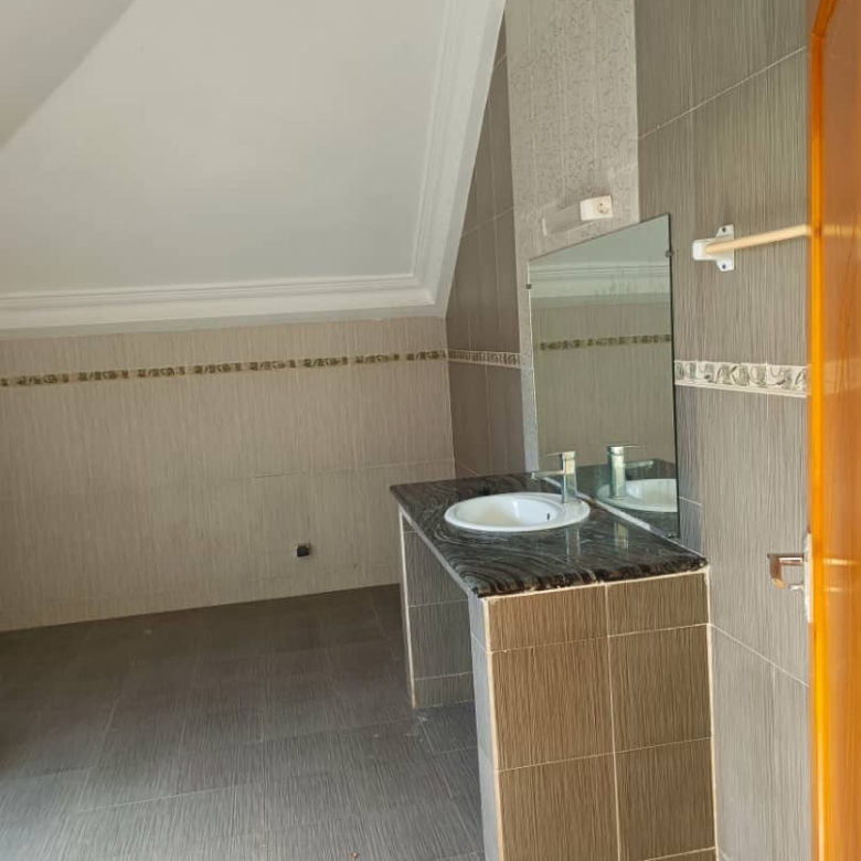 Villa à vendre à Cotonou Akpakpa CENSAD