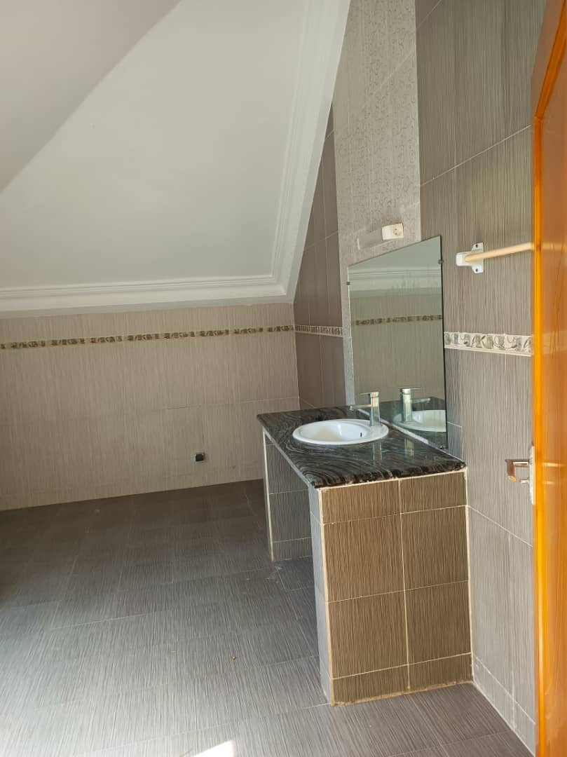 Villa à vendre à Cotonou Akpakpa CENSAD