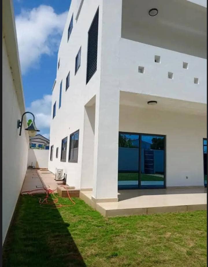 Villa à vendre à Cotonou Akpakpa CENSAD