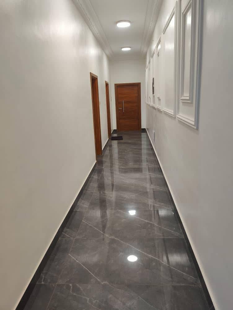 Villa haut standing avec piscine à vendre à Abomey-Calavi