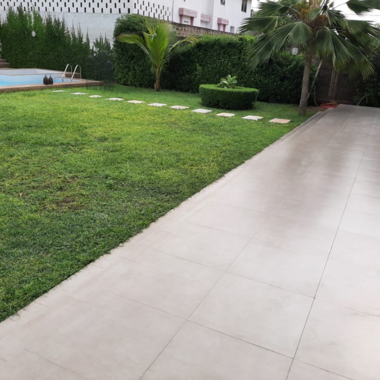 Villa meublé à louer à Cotonou Fidjrossè plage