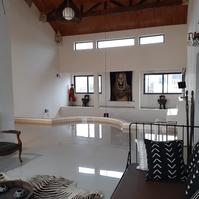 Villa meublé à louer à Cotonou Fidjrossè plage