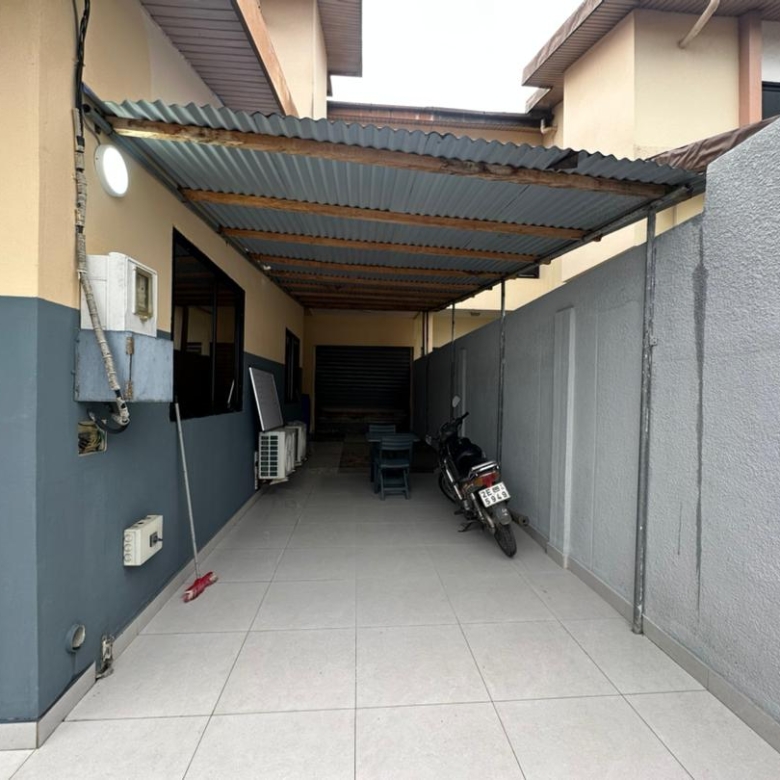 Villa meublée à louer à Cotonou Fidjrossè Plage