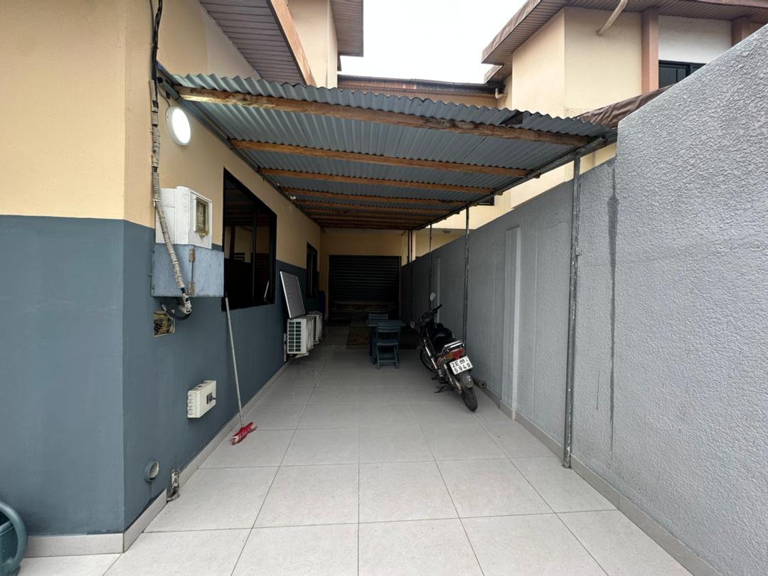 Villa meublée à louer à Cotonou Fidjrossè Plage