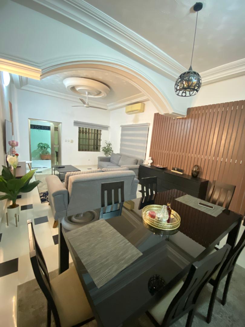 Appartement entrée personnelle meublée à louer à Cotonou Fidjrossè