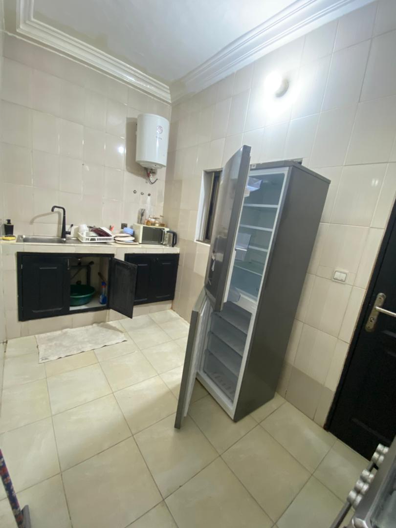 Appartement entrée personnelle meublée à louer à Cotonou Fidjrossè