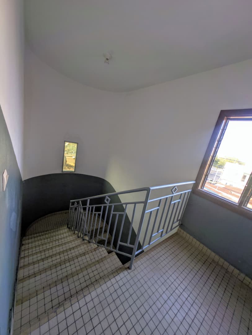 Bureau à louer à Cotonou Cadjèhoun