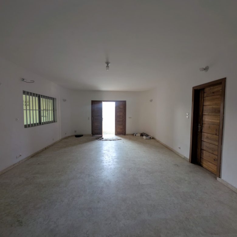 Bureau à louer à Cotonou Cadjèhoun