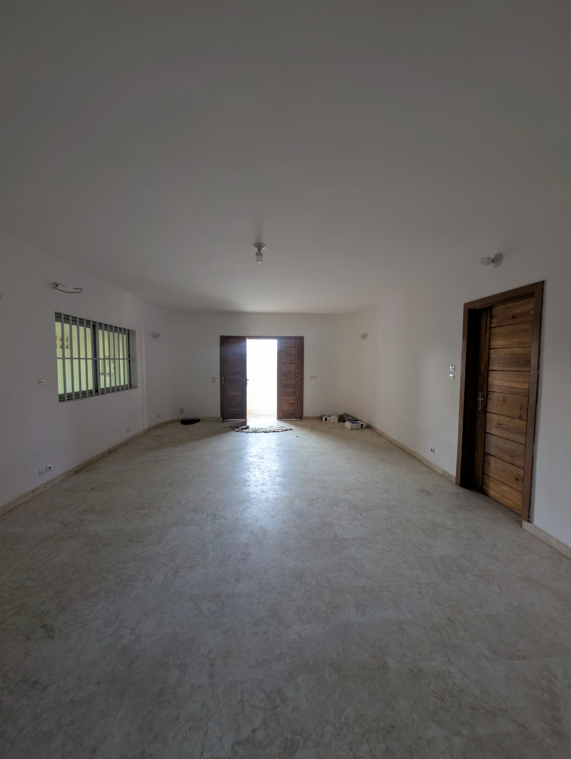 Bureau à louer à Cotonou Cadjèhoun