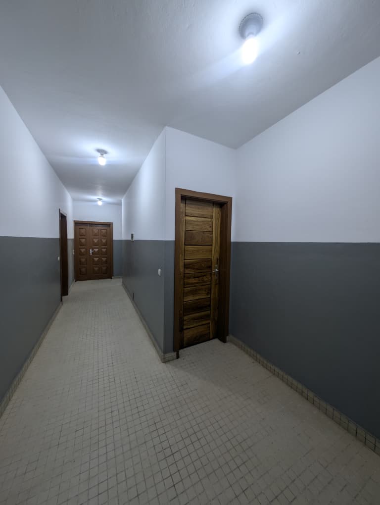 Bureau à louer à Cotonou Cadjèhoun