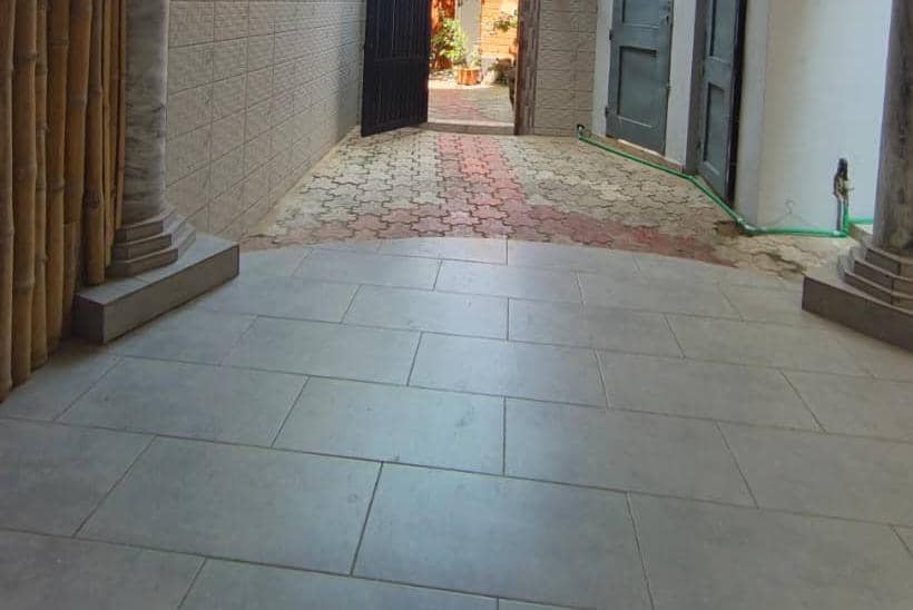 Entrée personnelle à louer à Cotonou Fidrossè Plage