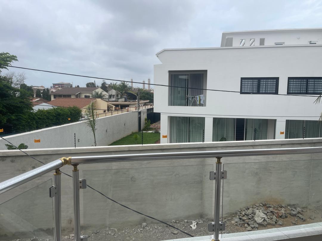 Entrée personnelle meubléee à louer à Cotonou Quartier Jack