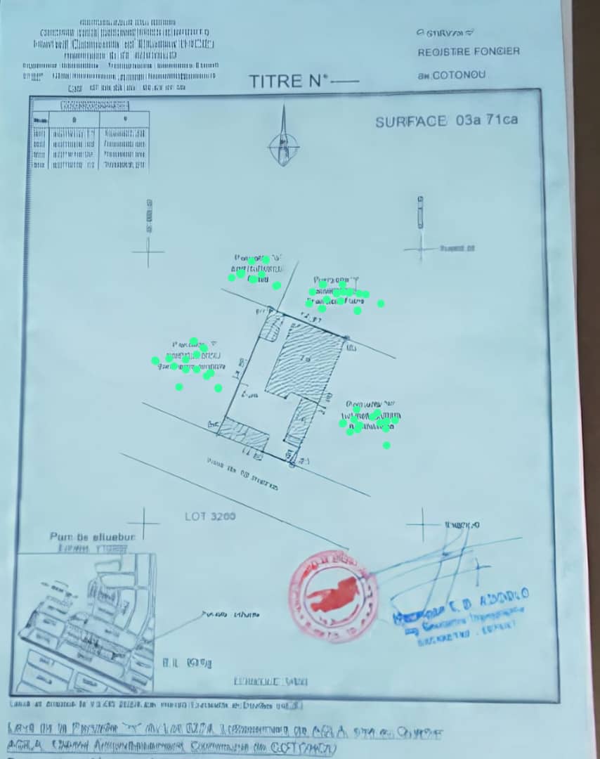 Maison à réhabiliter à vendre à Cotonou Agla-Figaro