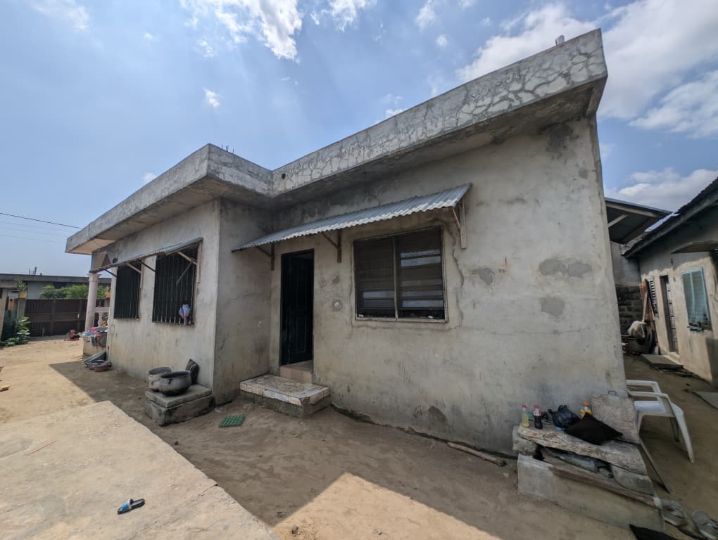 Maison à réhabiliter à vendre à Cotonou Fifadji