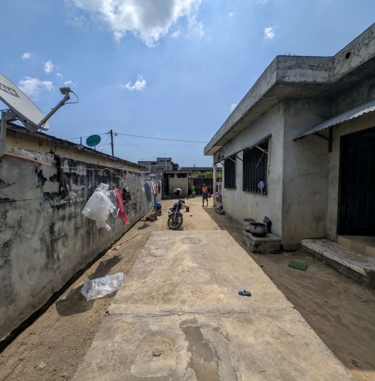 Maison à réhabiliter à vendre à Cotonou Fifadji