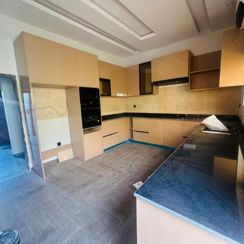 Villa à louer à Cotonou Fidjrossè Plage