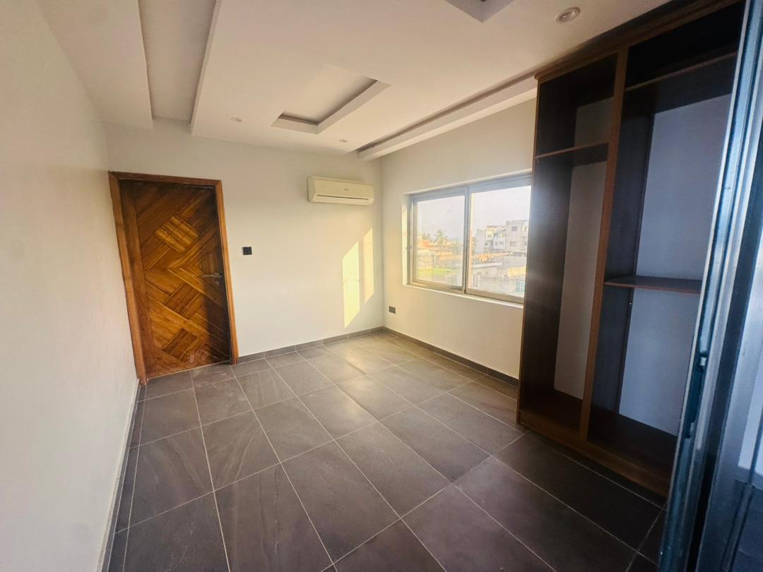 Villa à louer à Cotonou Fidjrossè Plage