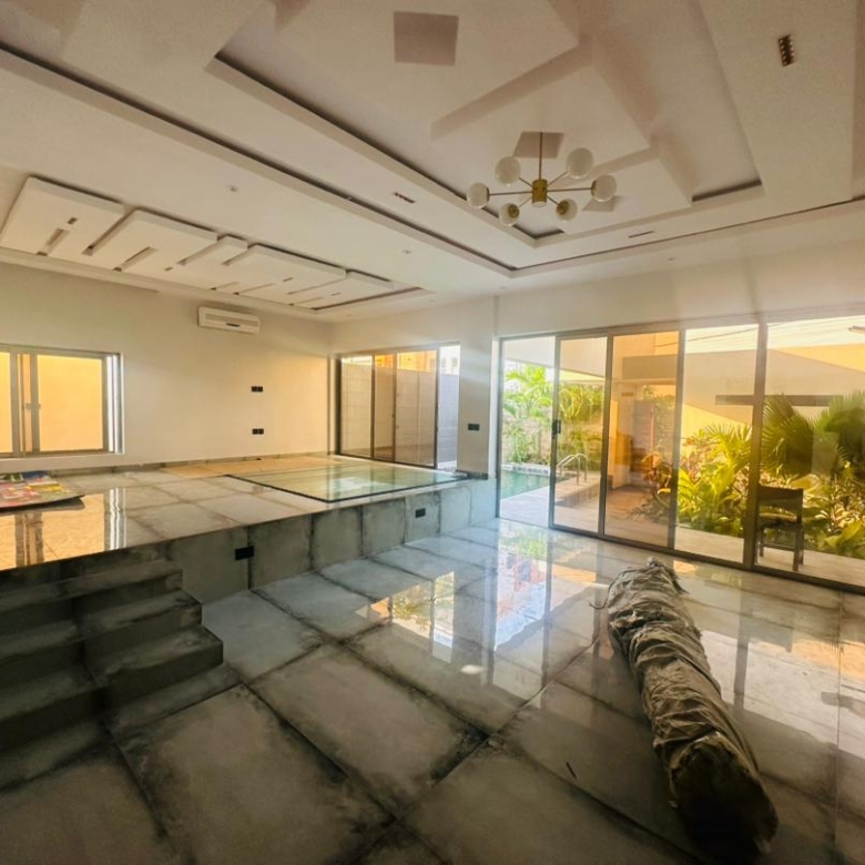 Villa à louer à Cotonou Fidjrossè Plage