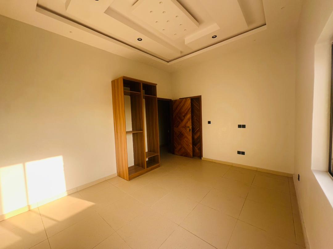 Villa à louer à Cotonou Fidjrossè Plage