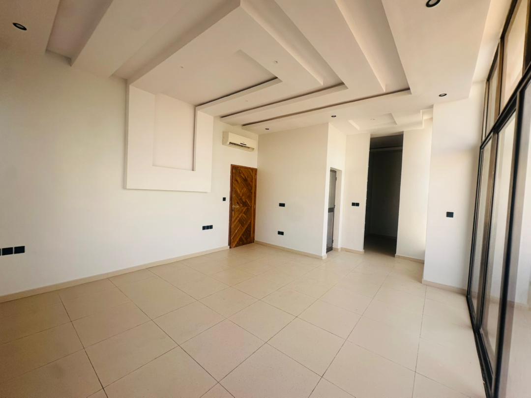 Villa à louer à Cotonou Fidjrossè Plage