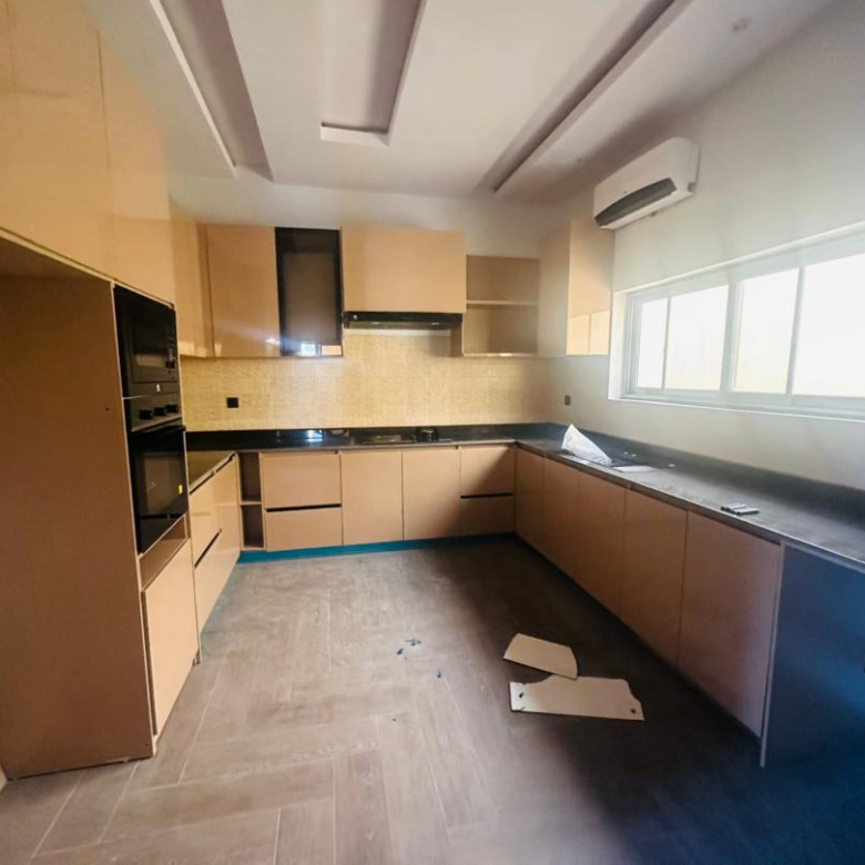 Villa à louer à Cotonou Fidjrossè Plage