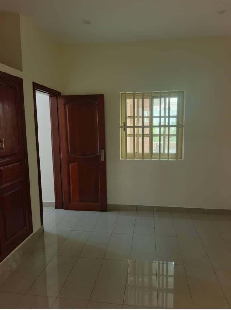 Villa à louer à Cotonou Haie-Vive (10)