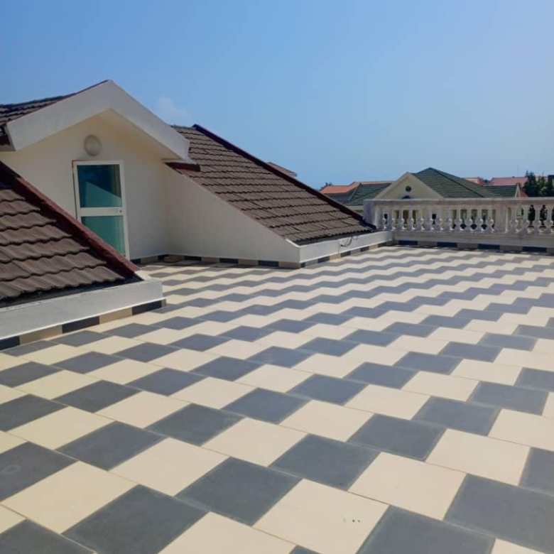 Villa à louer avec Jardin et Piscine à Cotonou Akpakpa CENSAD