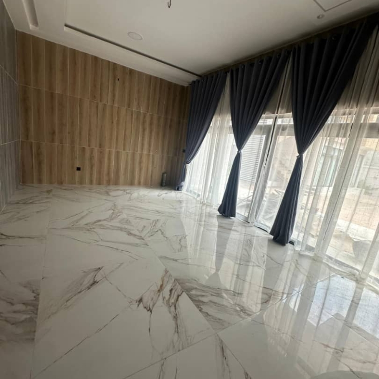 Villa luxueuse avec Jardin et Piscine à louer à Cotonou Apakpa CENSAD