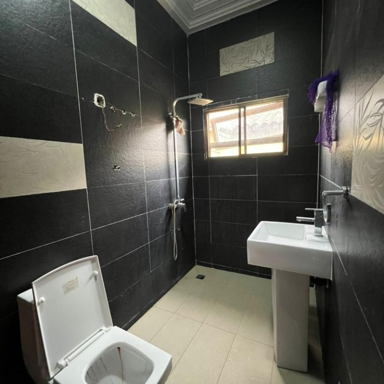 Belle Villa meublée à louer à Cotonou Akpakpa à PK10