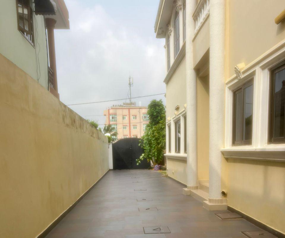 Belle Villa meublée à louer à Cotonou Akpakpa à PK10