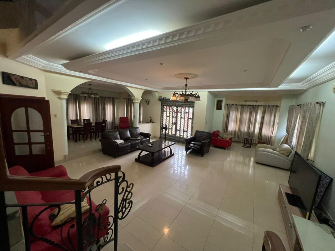 Belle Villa meublée à louer à Cotonou Akpakpa à PK10
