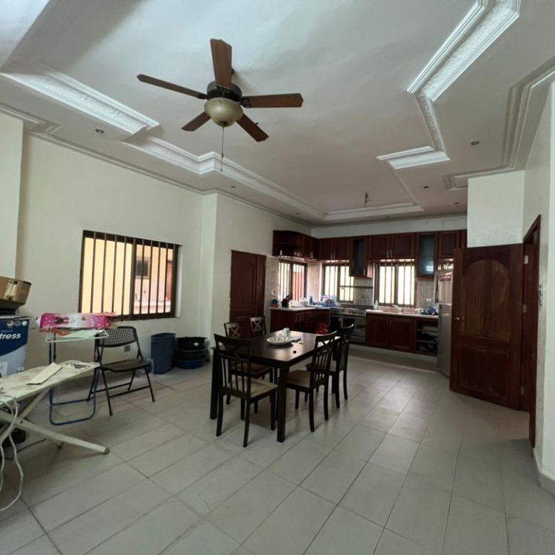 Belle Villa meublée à louer à Cotonou Akpakpa à PK10
