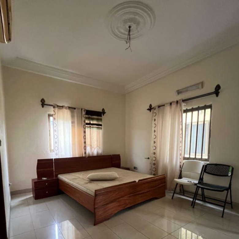 Belle Villa meublée à louer à Cotonou Akpakpa à PK10