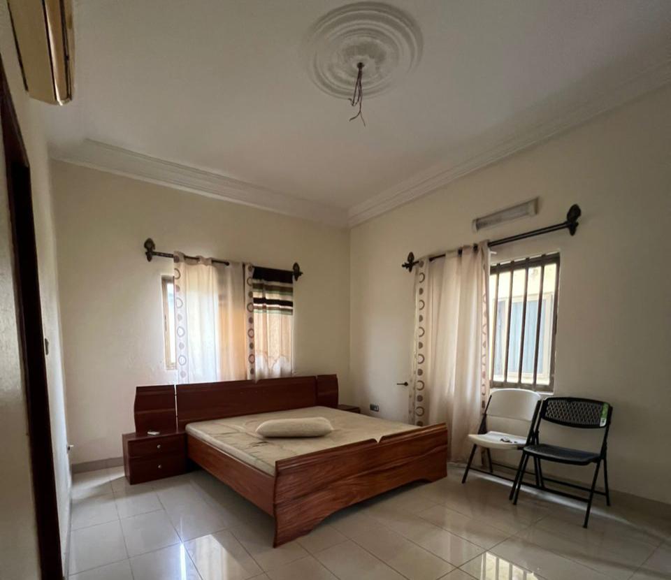 Belle Villa meublée à louer à Cotonou Akpakpa à PK10