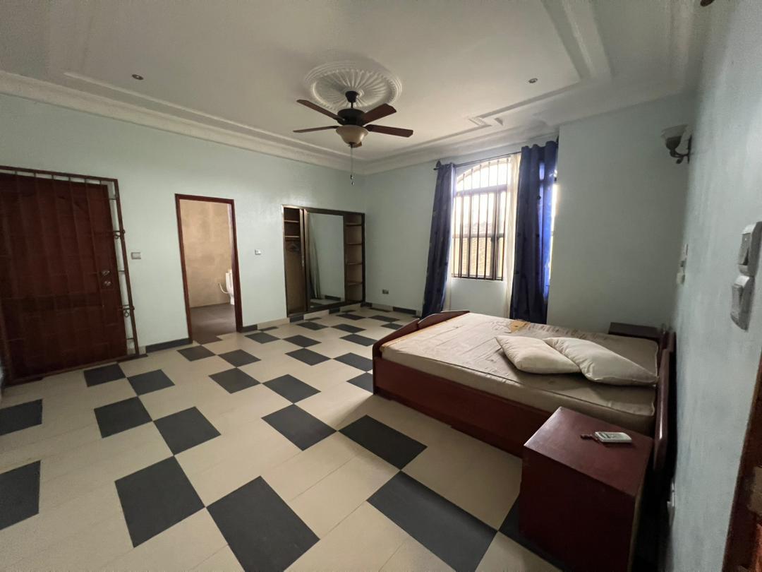 Belle Villa meublée à louer à Cotonou Akpakpa à PK10