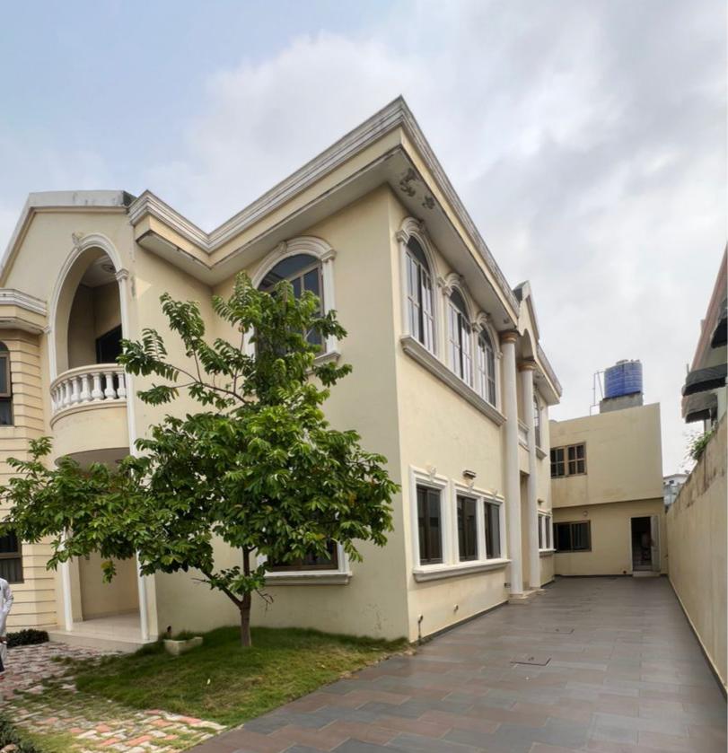 Belle Villa meublée à louer à Cotonou Akpakpa à PK10