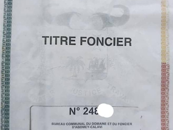 Deux Parcelles Ensembles Clôturés à vendre à Togbin Zone 3