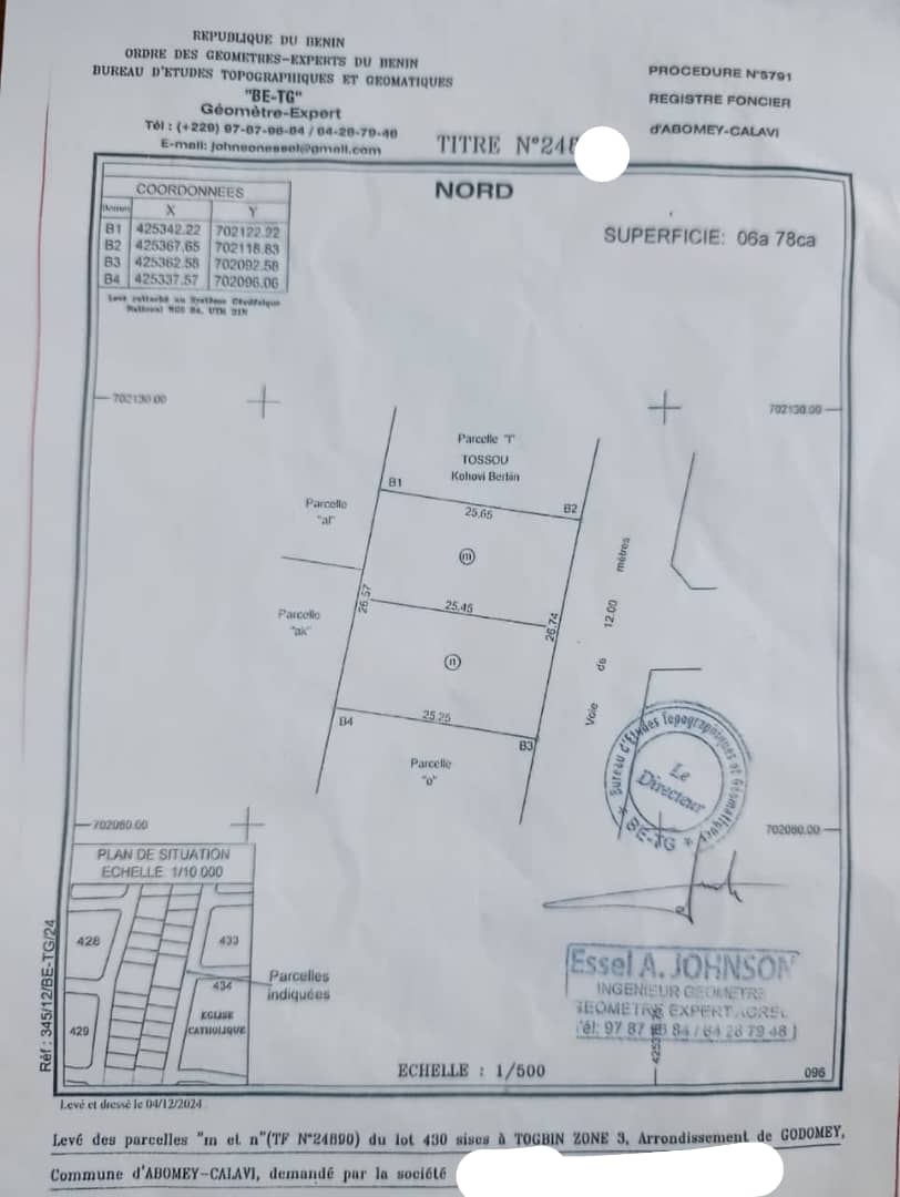 Deux Parcelles Ensembles Clôturés à vendre à Togbin Zone 3