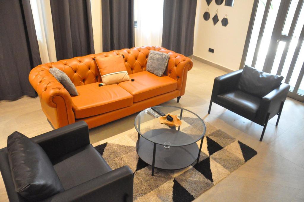 Entrée personnelle meublée à louer à Fidjrossè