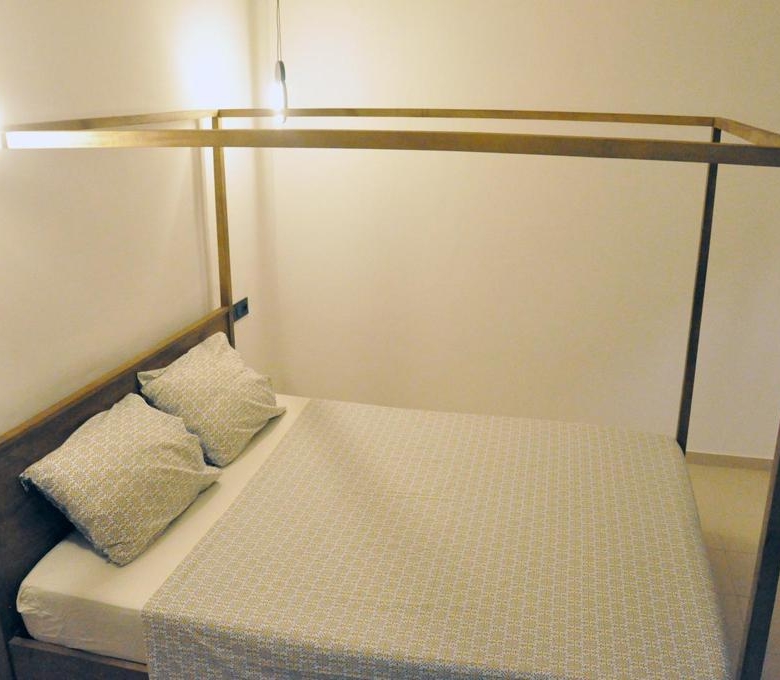 Entrée personnelle meublée à louer à Fidjrossè