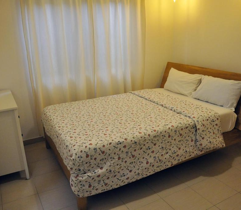 Entrée personnelle meublée à louer à Fidjrossè