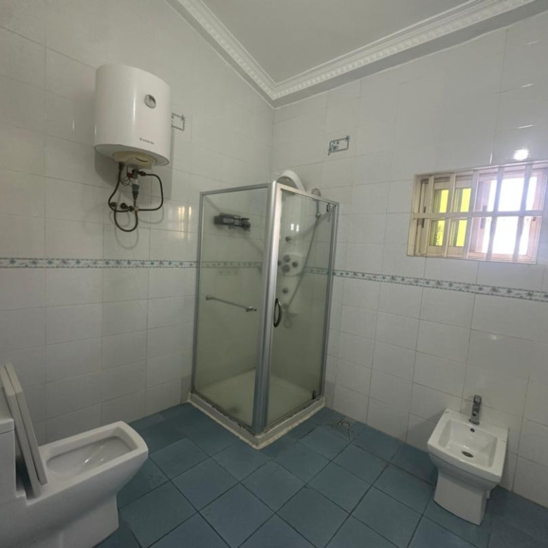 Villa Duplex avec Jardin et Pixine à louer à Cotonou Haie-Vive