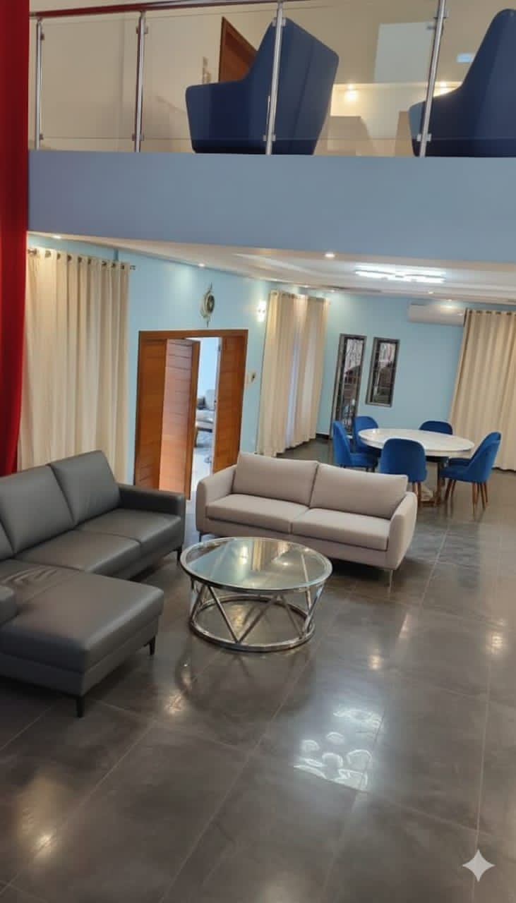 Villa Duplex avec piscine à vendre à Abomey-Calavi Zoca