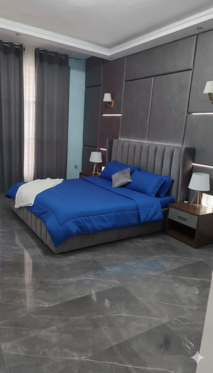 Villa Duplex avec piscine à vendre à Abomey-Calavi Zoca