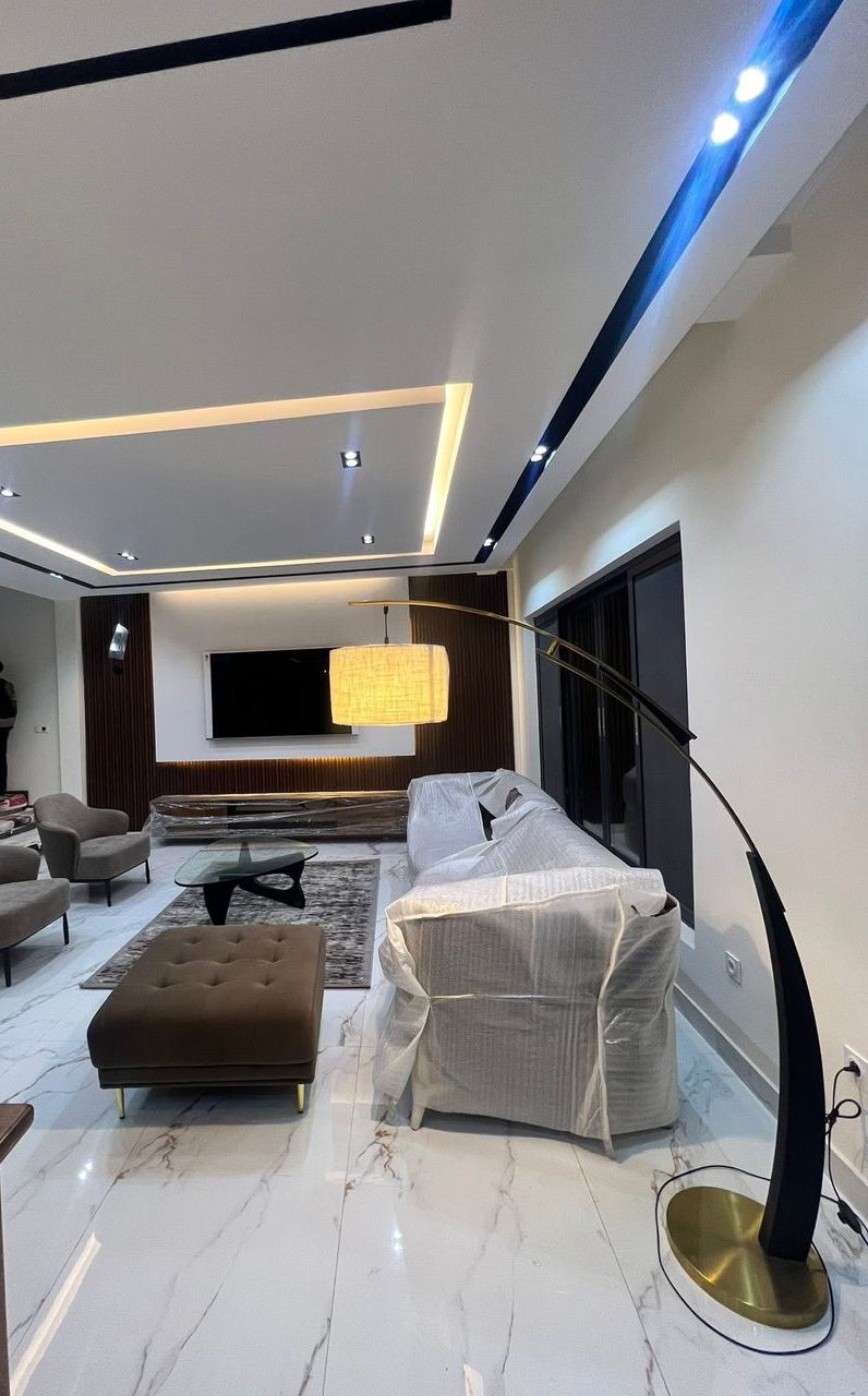 Villa Duplex meublée à louer à Cotonou Akpakpa Quartier Jack