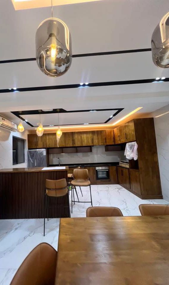 Villa Duplex meublée à louer à Cotonou Akpakpa Quartier Jack