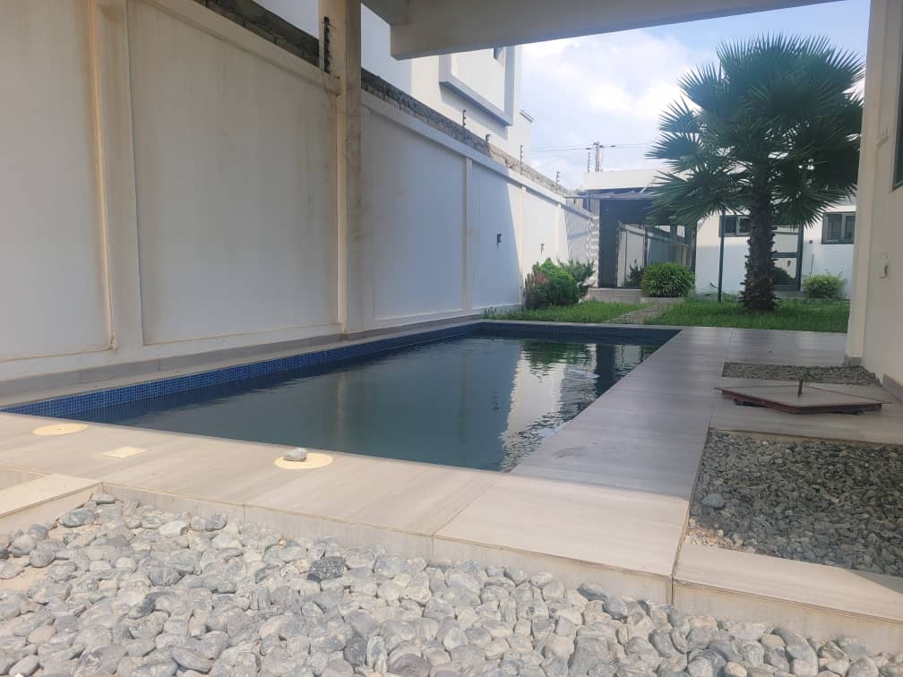 Villa à louer à Cotonou Erevan