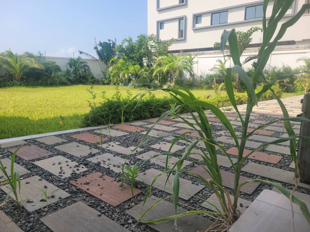 Villa à louer à Cotonou Erevan