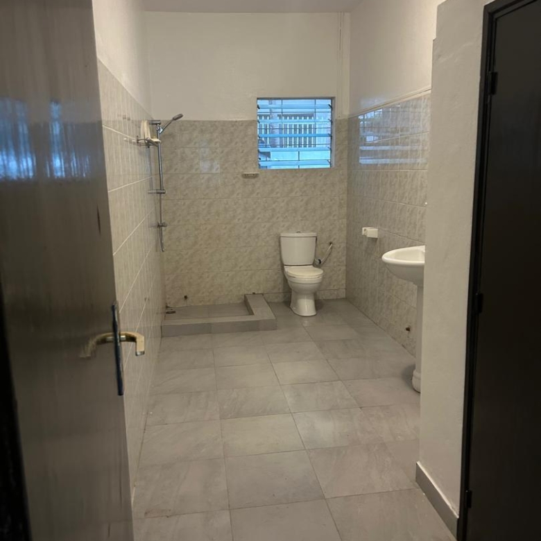 Villa avec Jardin à louer à Cotonou Cocotiers